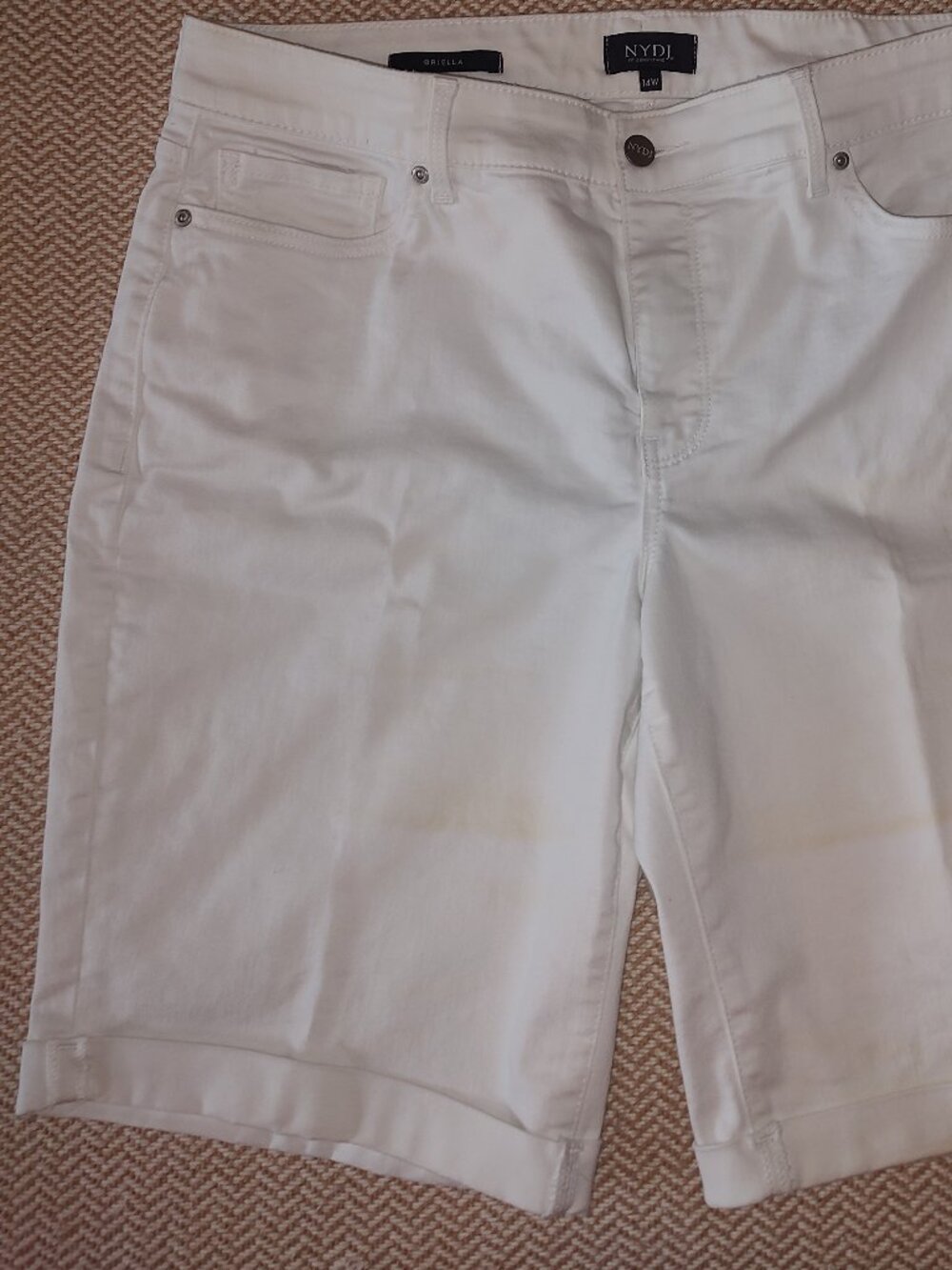 NYDJ White Shorts / 14W